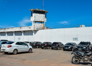 Polícia Penal prende mulheres e impede entrada de drogas e carregadores na PCE