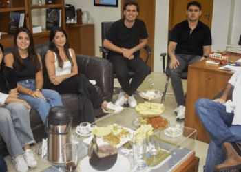 Vice-presidente nacional do PT recebe família de Domingos Brazão em Maricá