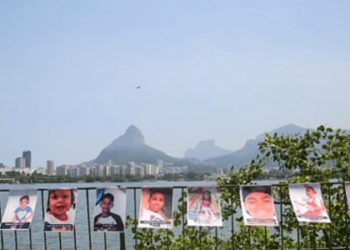RJ: Após retirada polêmica, homenagem a crianças mortas volta a ser exposta