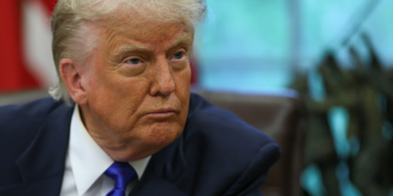 Trump anuncia decreto para reduzir preço de medicamentos dos EUA em até 80%