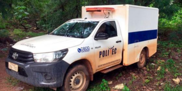 Mulher é encontrada morta com corte no pescoço em cachoeira