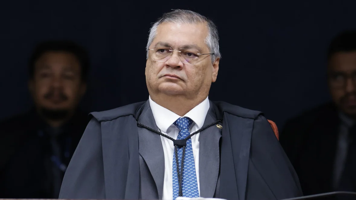 Dino acaba com a aposentadoria compulsória como punição a juízes