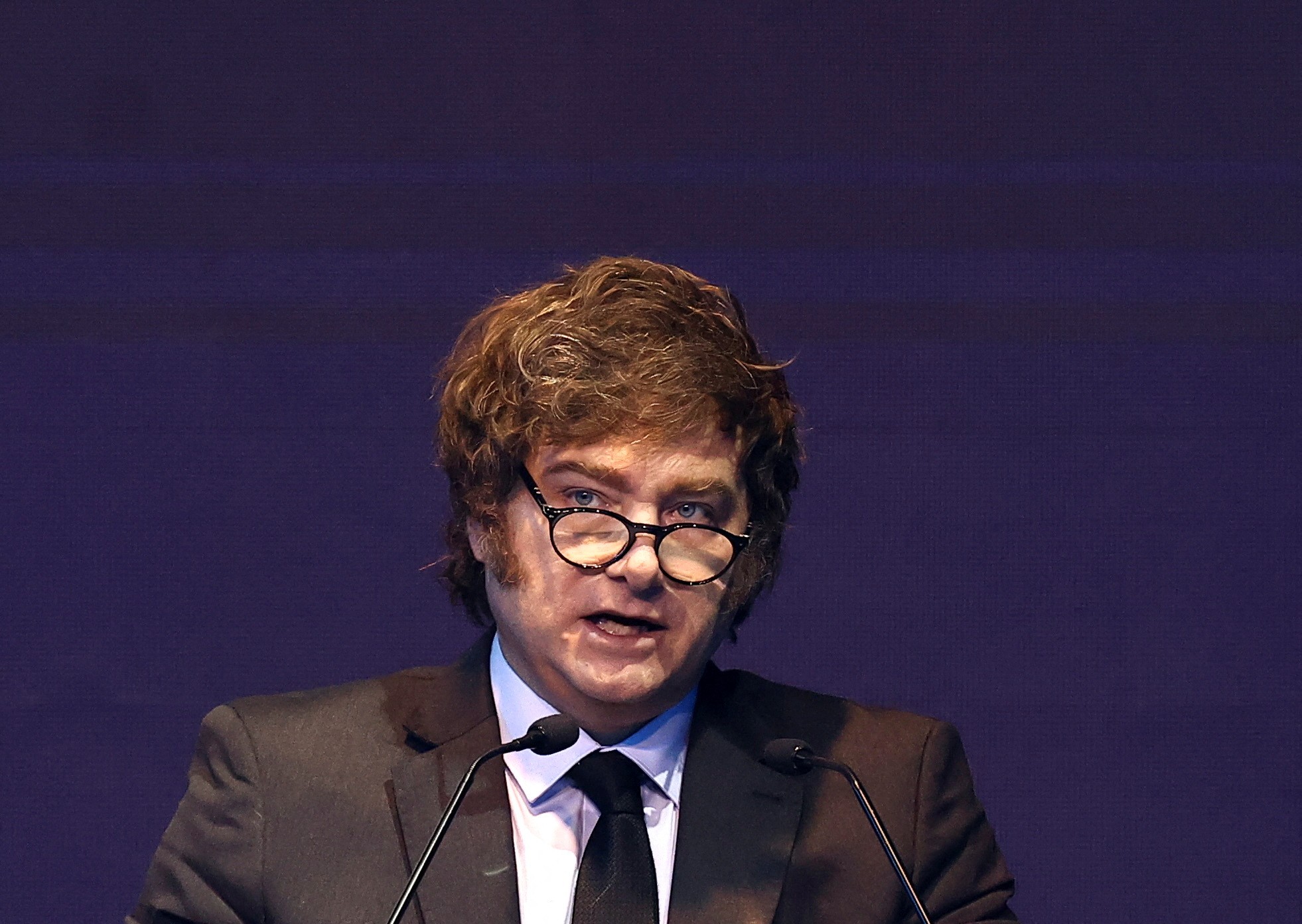 Inflação na Argentina fica em 2,9% em fevereiro e chega a 33,1% em 12 meses