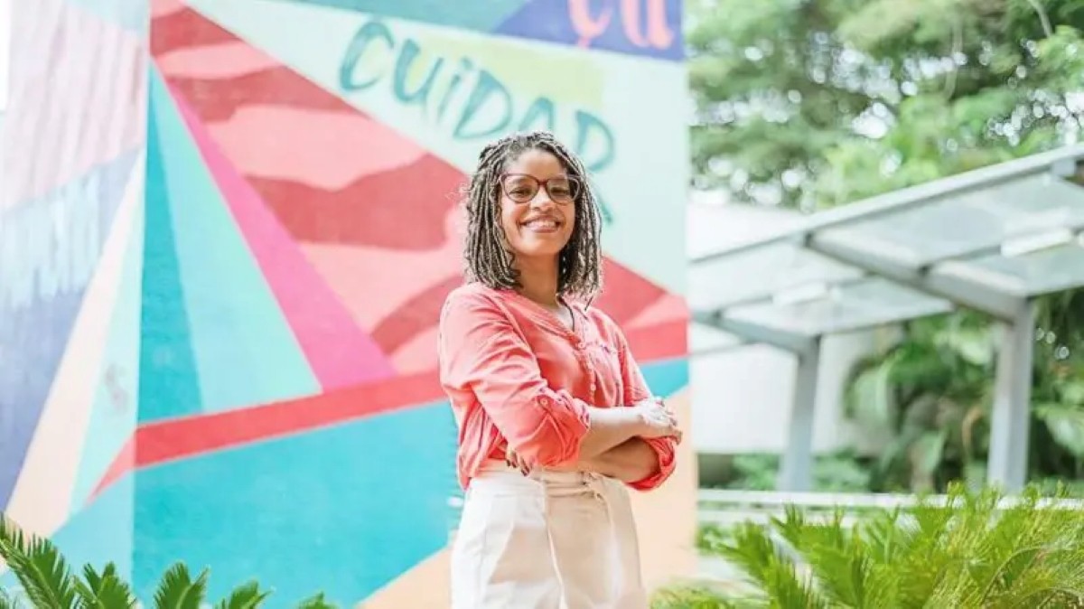 A pesquisadora que estuda o mercado de trabalho das mães solo no Brasil: 'Ganham 40% menos que pais casados'