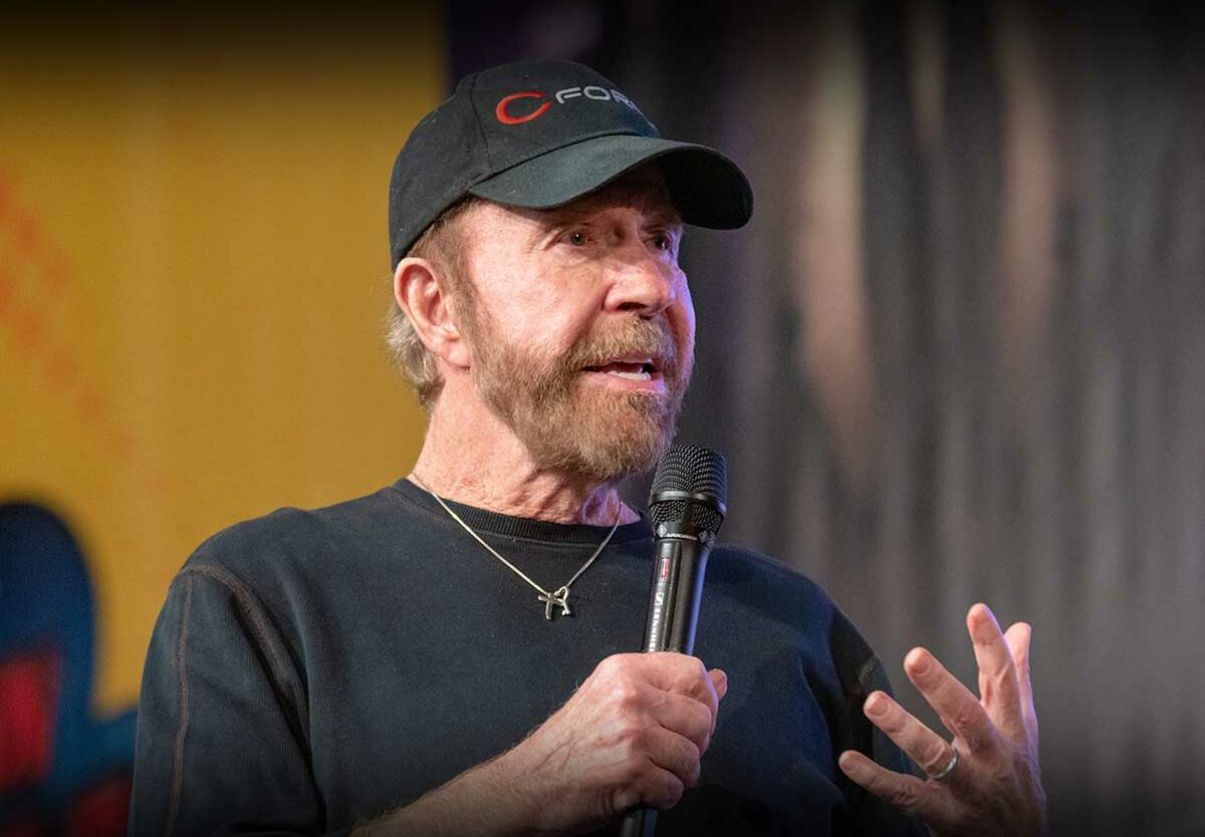 Morreu Chuck Norris, ator que se tornou pastor há uma década