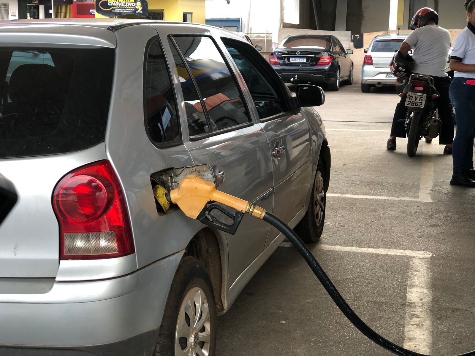 Governo pede investigação sobre alta de gasolina e diesel