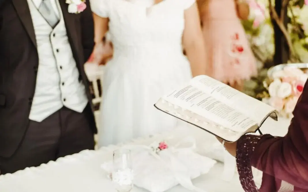 Igrejas e o romance cristão evidenciam falhas no discipulado