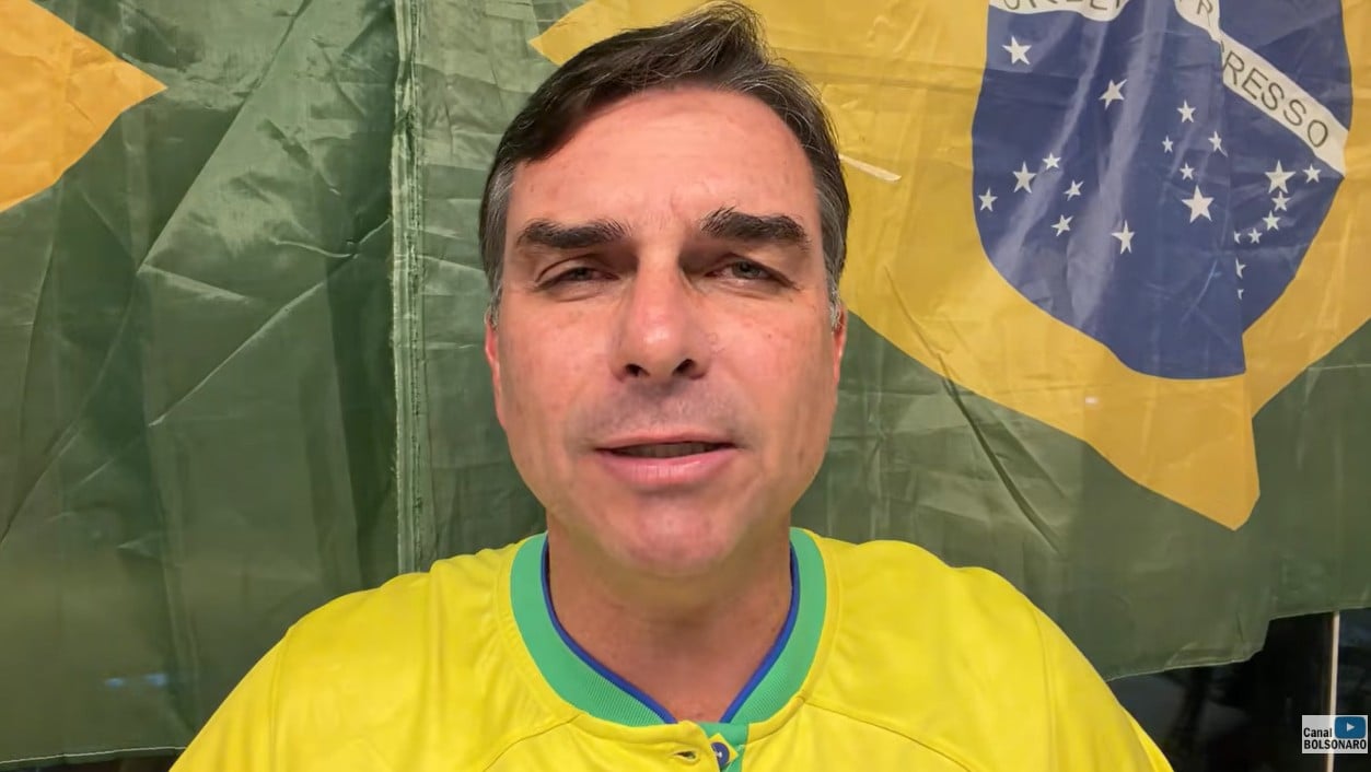 Flávio sobre ataques sofridos na campanha: ‘Tô sozinho’