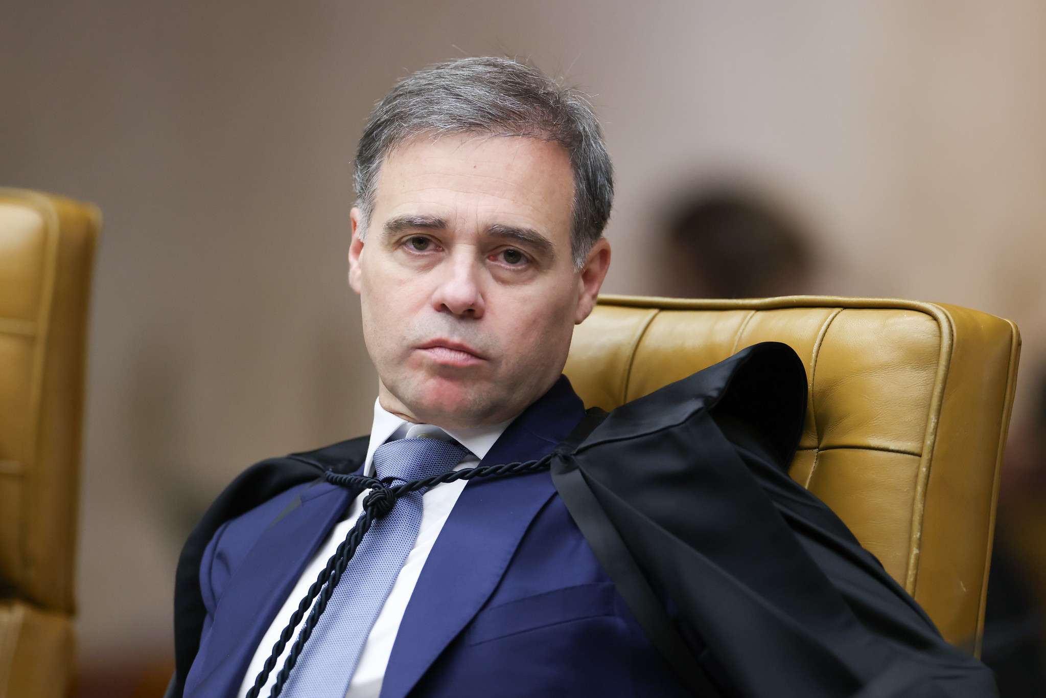 Mendonça incluiu Flávio Bolsonaro como investigado no caso Dark Horse
